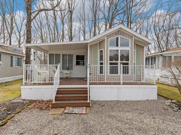 1 Robinson Way #B65, Kennebunk, ME 04043