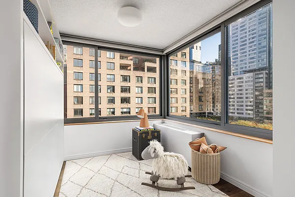 Sold by SERHANT. | media 2