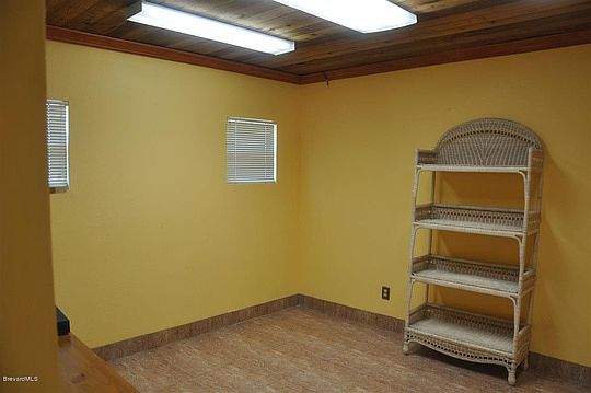 4th image of 1432 N Harbor City Blvd