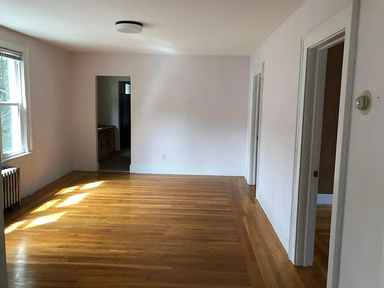 128 Clifford St #1 — Photo 5