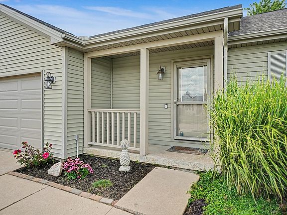 4th image of 609 N Glover Ct