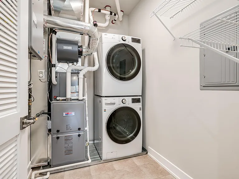2145 S Halsted St #2S — Photo 8