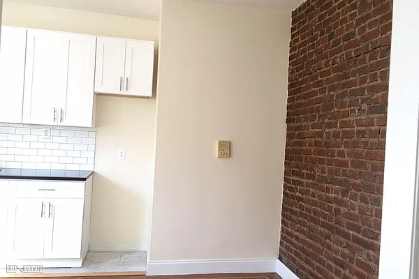 Rented by Citi Habitats | media 8