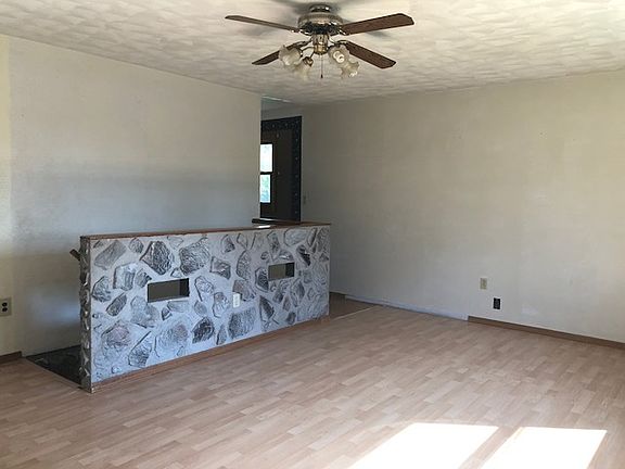5th image of 1500 Alicia Dr