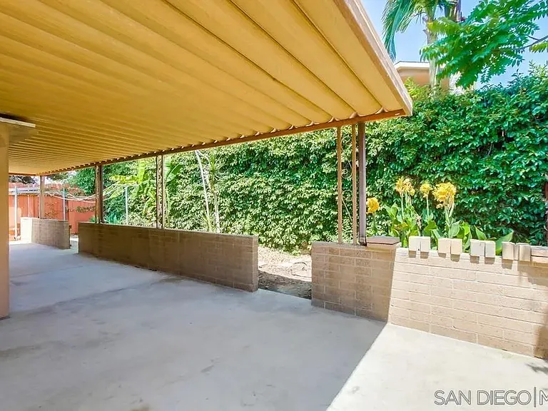 1712 Bervy St — Photo 50