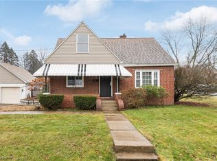 571 Wesleyan Ave, Barberton, OH 44203