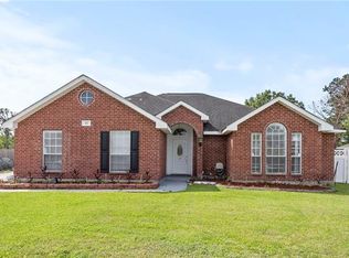 60 Moss Dr, La Place, LA 70068