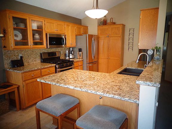 3rd image of 4430 Park Ct
