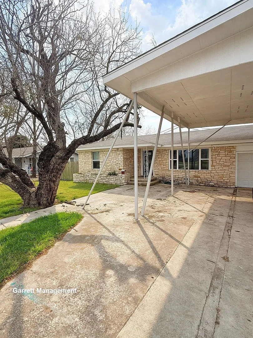 Building Photo - 1114 Nix Rd