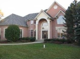 90 Ashkirk Ct, Inverness, IL 60010