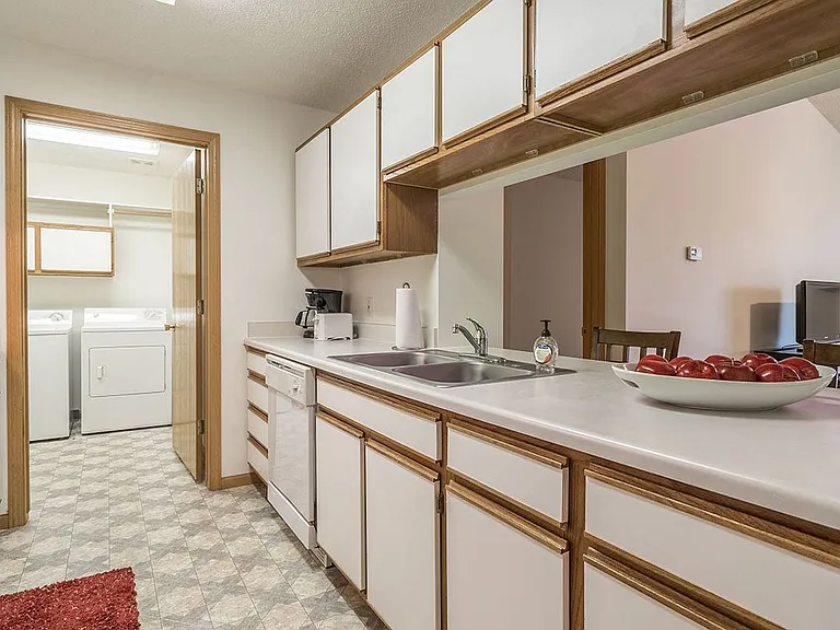 Northbrook Apartments — Photo 176