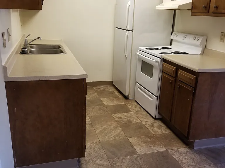 Legacy Village Apartments — Photo 20