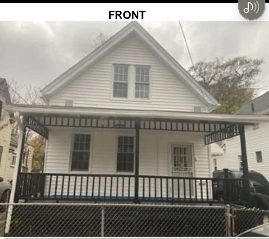 4 bed, 1198 sqft, $1,650 — Photo 4