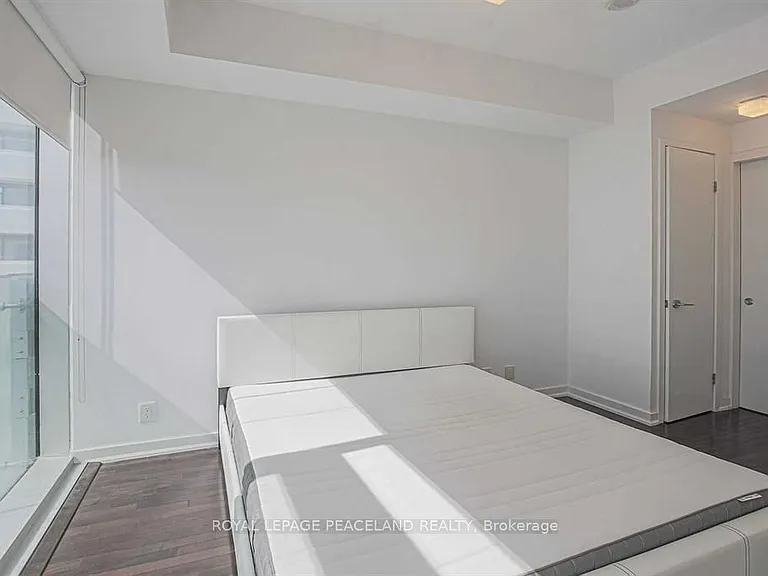 12 York St #1509 — Photo 9