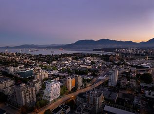 2323 Fir St #301, Vancouver, BC V6J5J9