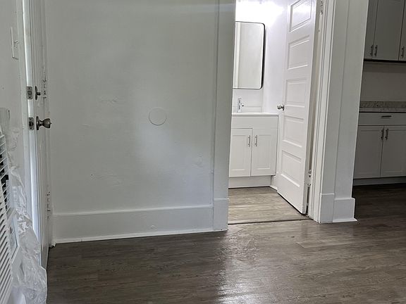 3rd image of 2409 Winston Ave APT B