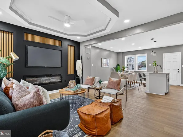 2657 Park Heights Ter, Baltimore, MD 21215