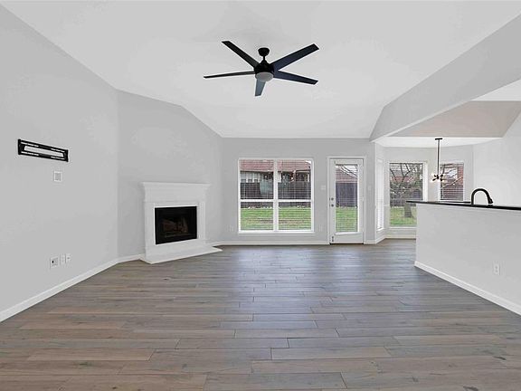 2nd image of 721 Branchwood Dr