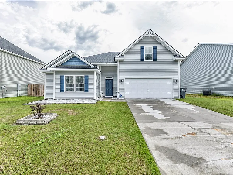 36 Herty Ln — Photo 2