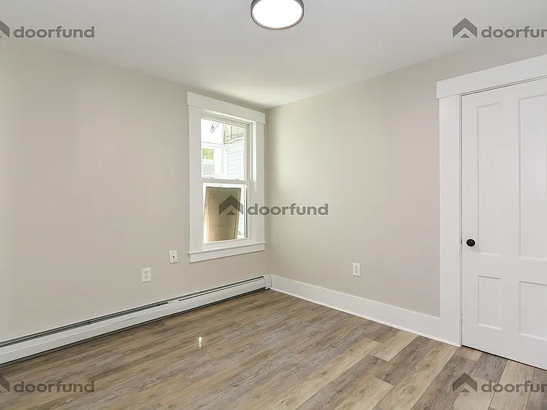 377 Union Ave #9 — Photo 17