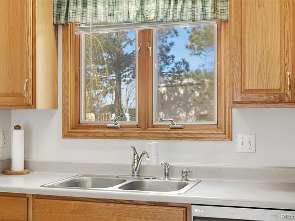 5th image of 2522 E Egbert Street