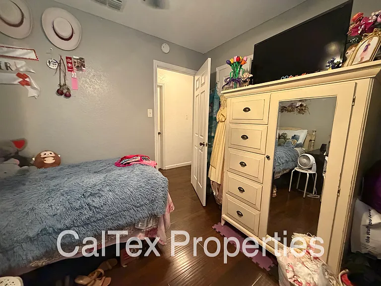 6413 Whitehurst Dr — Photo 11