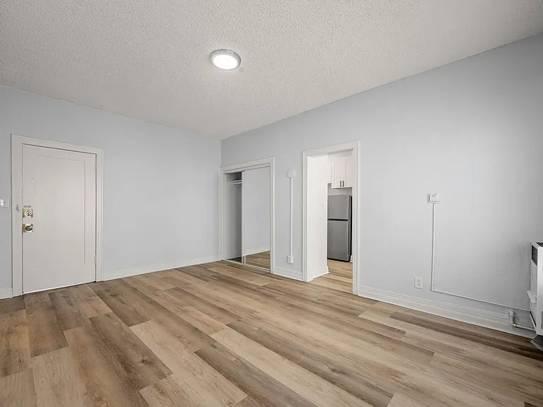 4144 W Adams Blvd — Photo 6