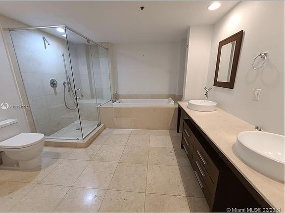 5th image of 495 Brickell Ave APT 1103