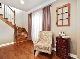 10344 S Walden Pkwy, Chicago, IL 60643