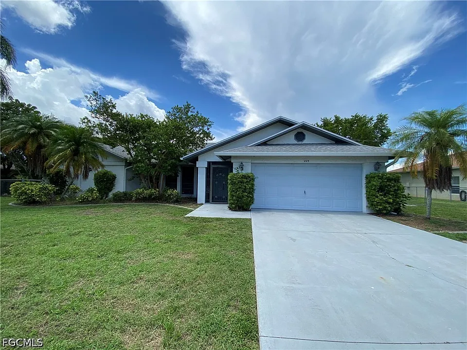 225 SE 31st St