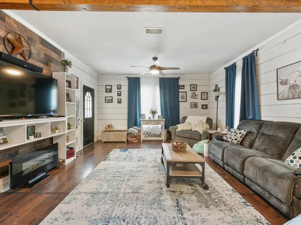 408 Wood St, Royse City, TX 75189