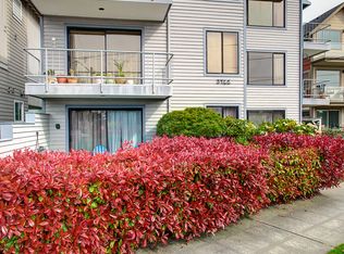 3722 Beach Dr SW APT 302, Seattle, WA 98116