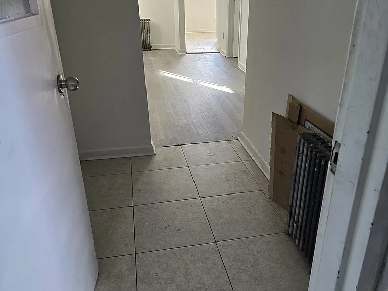 225 Summit Ave #1 — Photo 2
