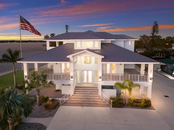 208 22nd Street Ct NE, Bradenton, FL 34208