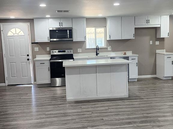 4th image of 9701 E EDGEWOOD Avenue