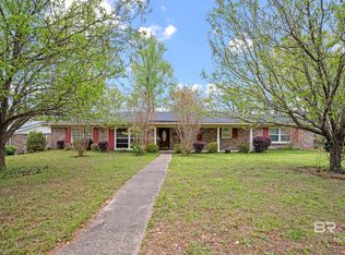 127 Fairway Dr, Daphne, AL 36526