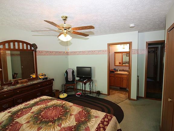 5th image of 166 Sonesta Ave