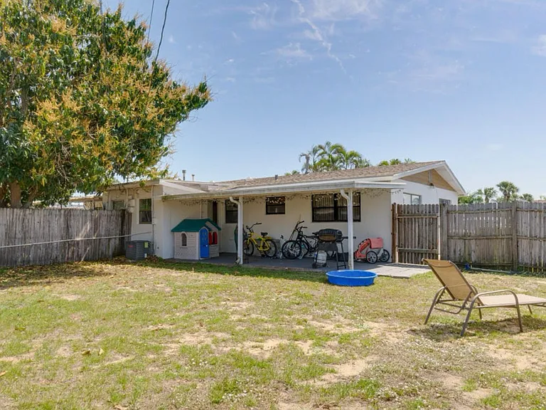 210 Cassia Blvd — Photo 6
