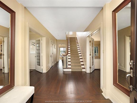 4th image of 7505 Riverside Dr E