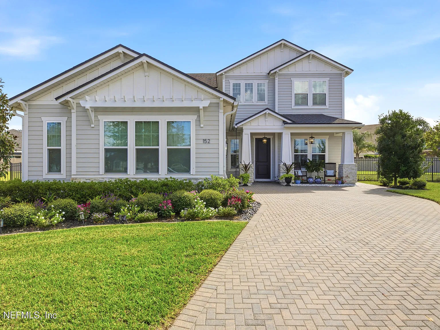 5 bed, 3.5 bath, 3304 sqft, $4,995 — Photo 1