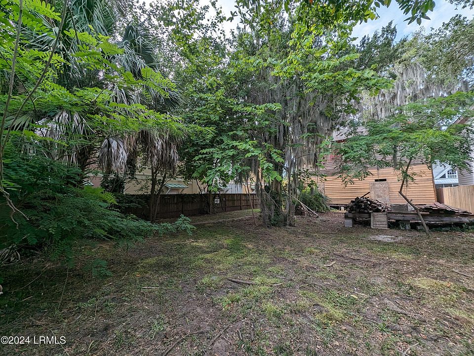 2nd image of 931 9th St