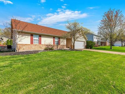 18 Shadow Ln, Saint Peters, MO, 63376