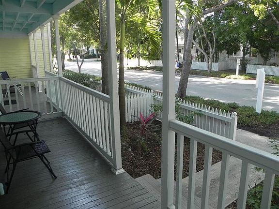 3rd image of 202 Southard St