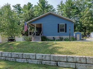 27 Murray Dr, Rochester, NH 03868