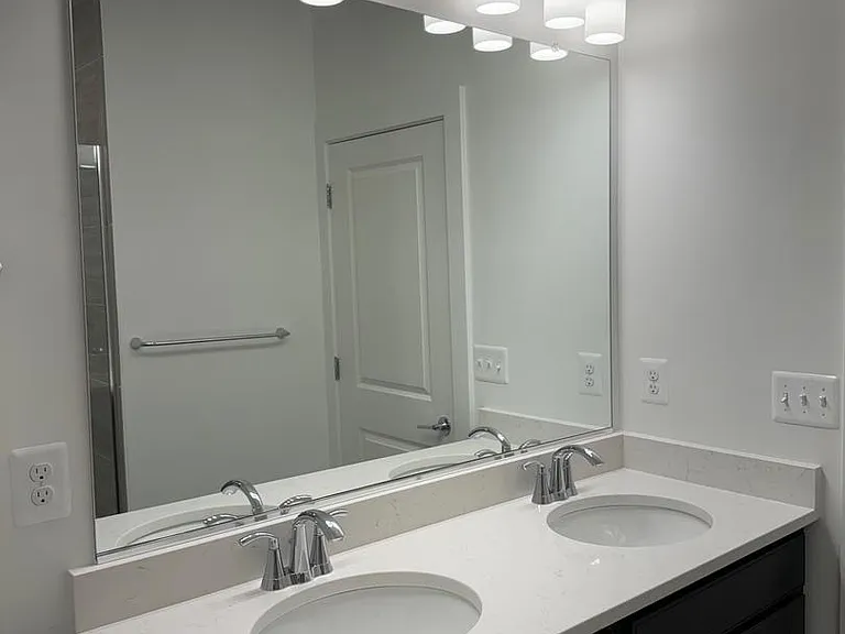 831 King Farm — Photo 15