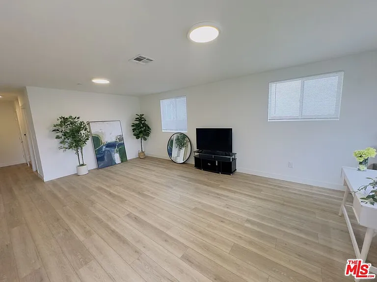 5919 Denver Ave #5919 — Photo 19