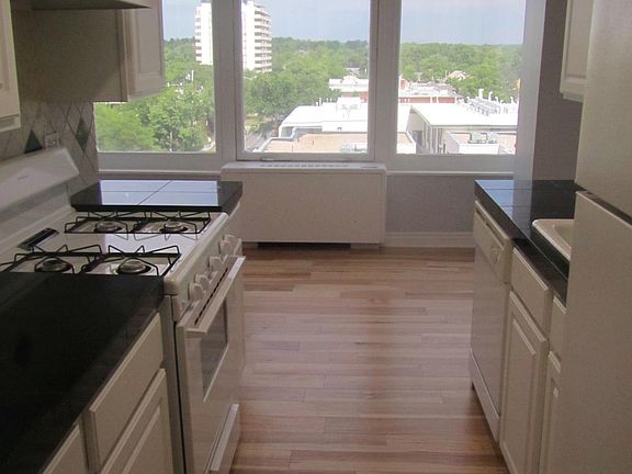 Kitchen to dining room