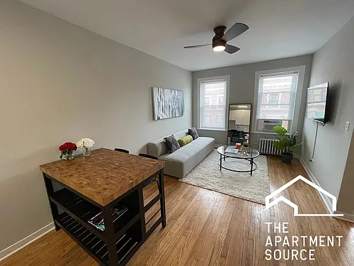 3250 N Pulaski Rd #202 Photo 1