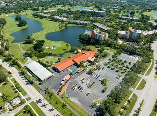 16475 Golf Club Rd APT 110, Weston, FL 33326