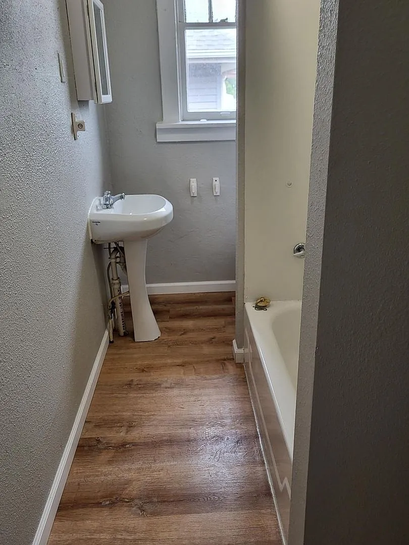 New Lower Price! — Photo 3